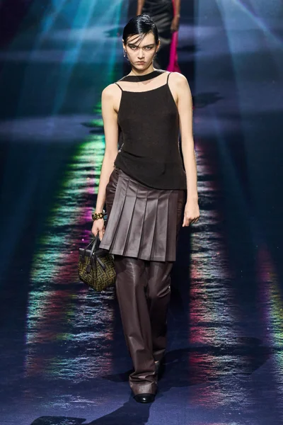Look 45